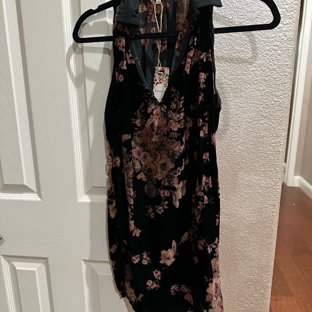 Floral Velvet Top